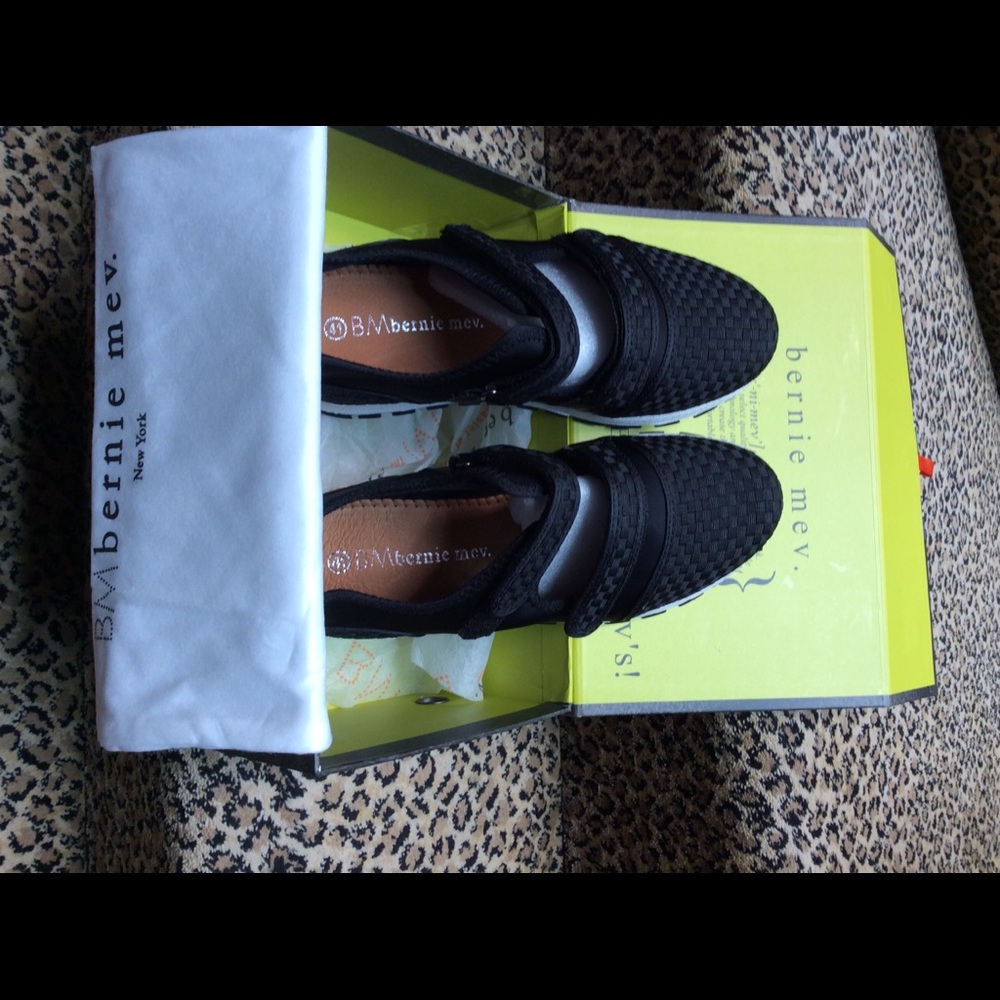 Brand new Bernie Mev women’s shoe